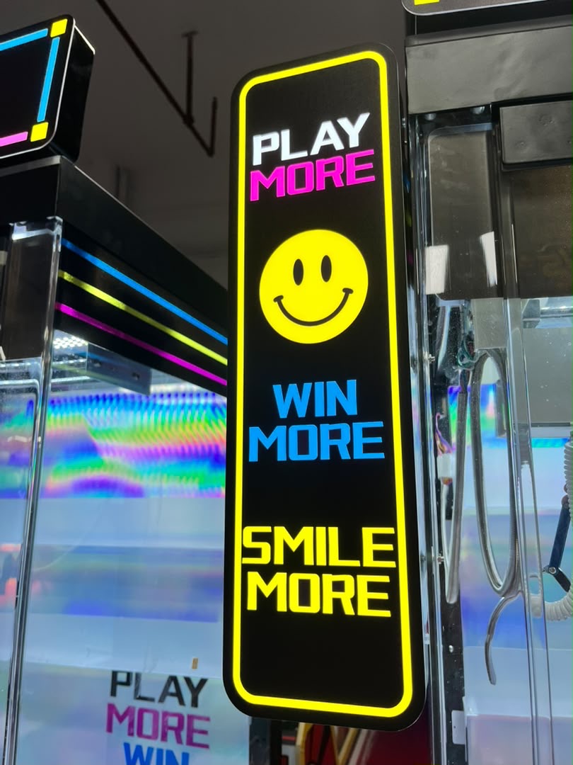Play More™ 31" Claw Machine with Side Panel Sign and LED Cabinet Lights