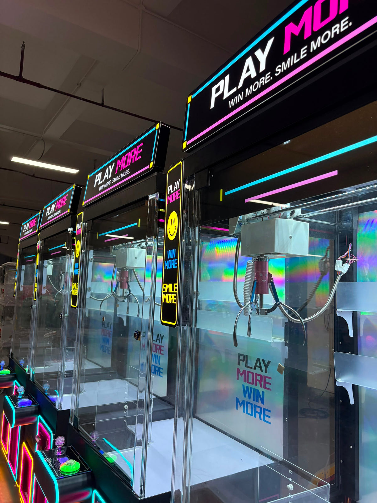 Play More™ 31" Claw Machine with Side Panel Sign and LED Cabinet Lights