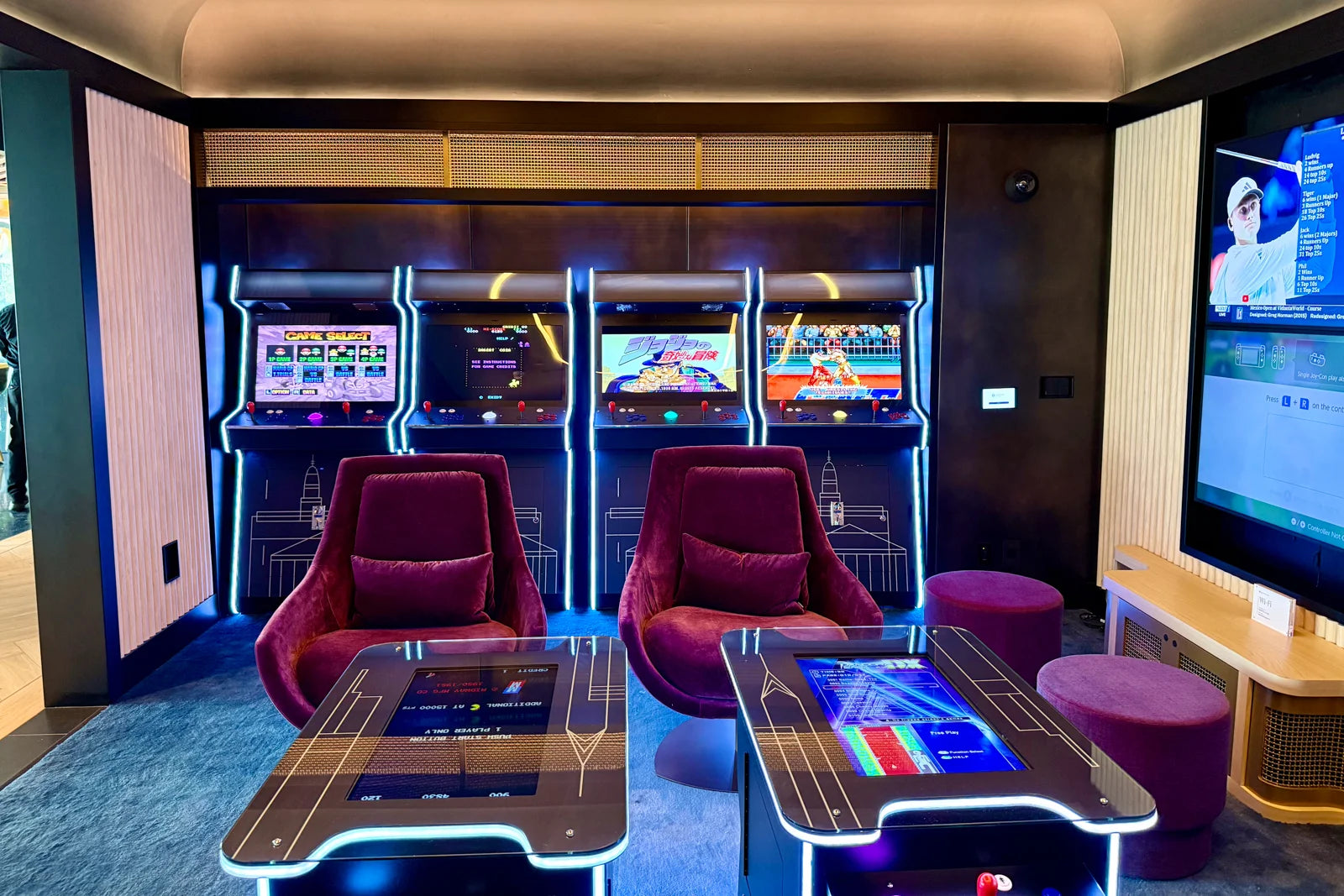 Chase-Sapphire-Lounge-Philadelphia-PHL-67_d7bf4a00-a1a5-431d-af28-d43193eb63b7.webp